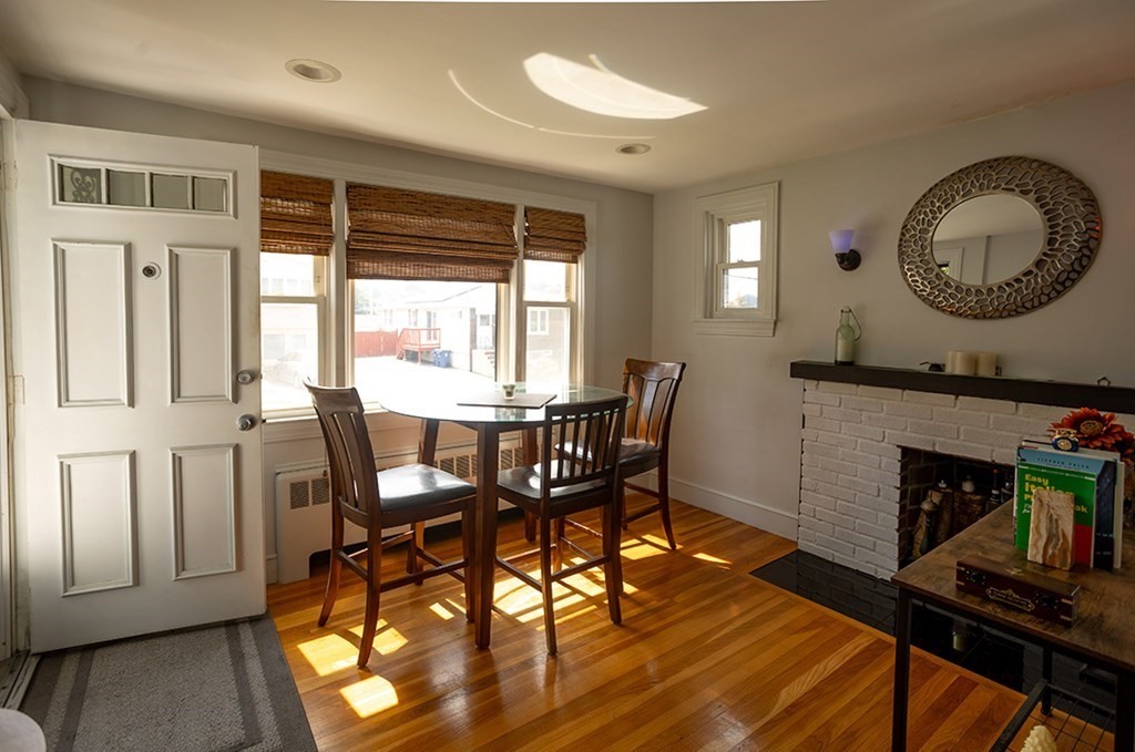 10 Fenley St