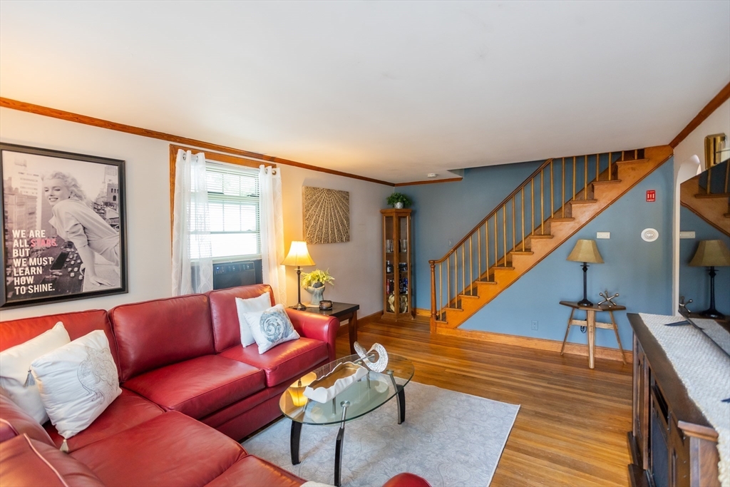22 Lake Shore Rd