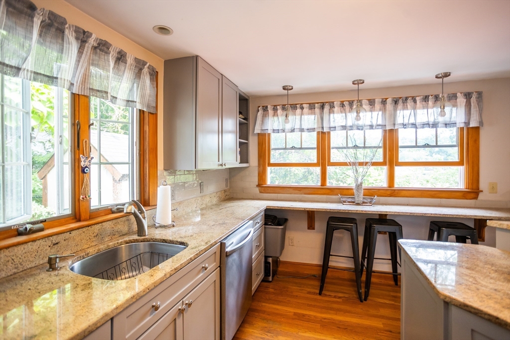 22 Lake Shore Rd
