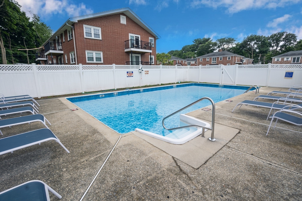 7 Austin Ct # L