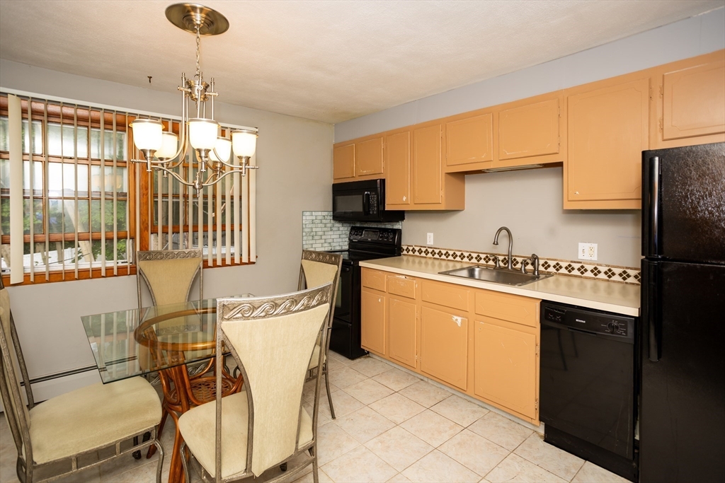 7 Austin Ct # L