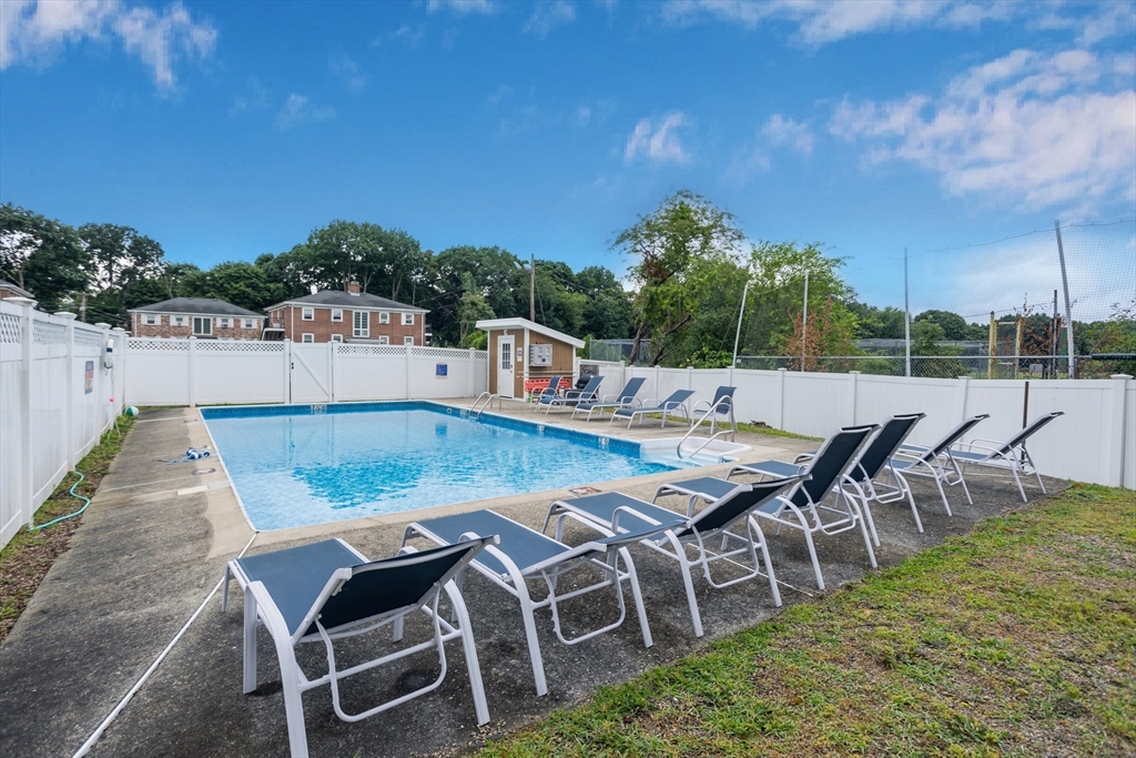 7 Austin Ct # L
