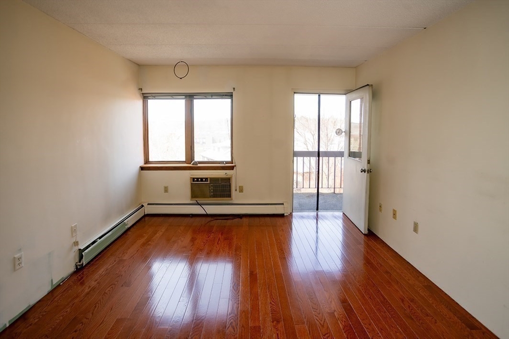 180 Green St # 511