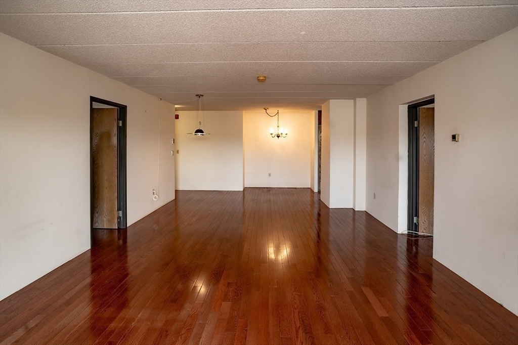 180 Green St # 511