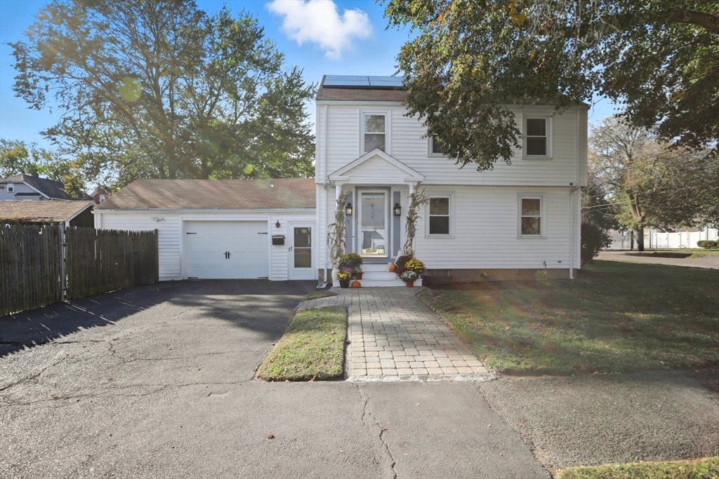 18 Clairmont St
