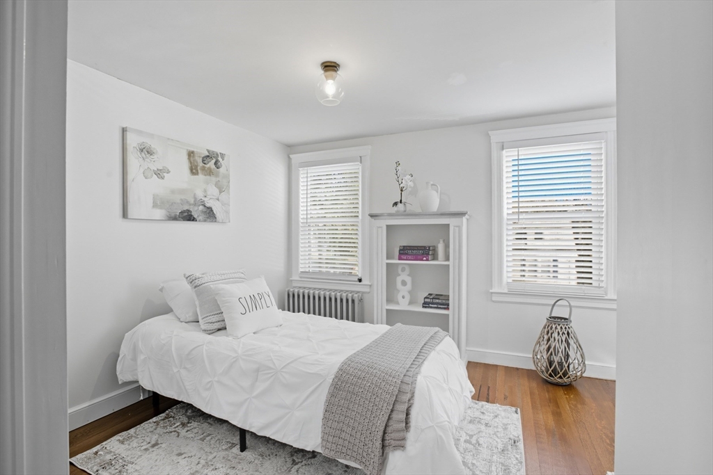 18 Clairmont St