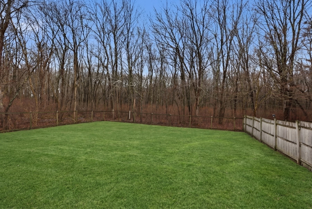 8 Sweet Apple Tree Ln