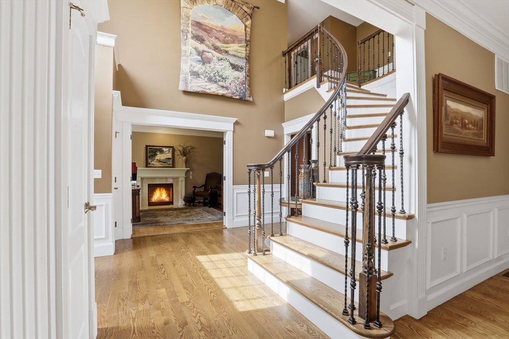 20 Tarbox Ln