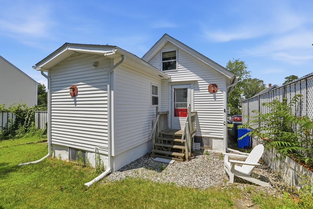 18 Glenwood St