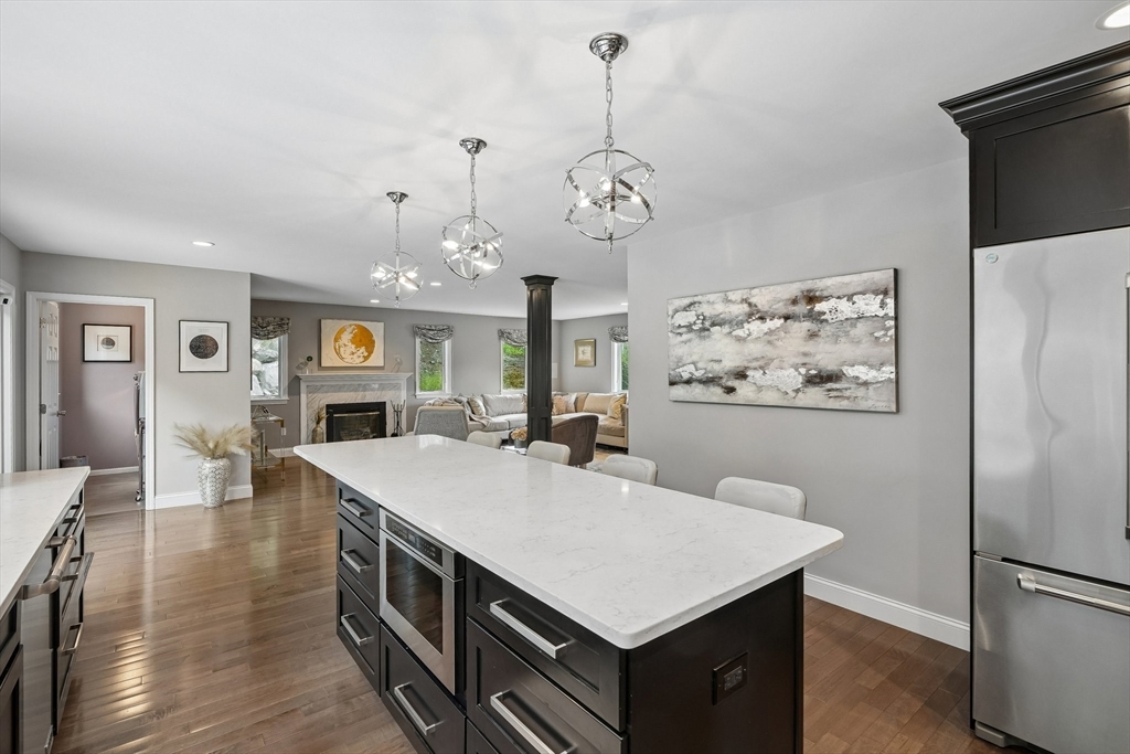 4 Waldingfield Ln