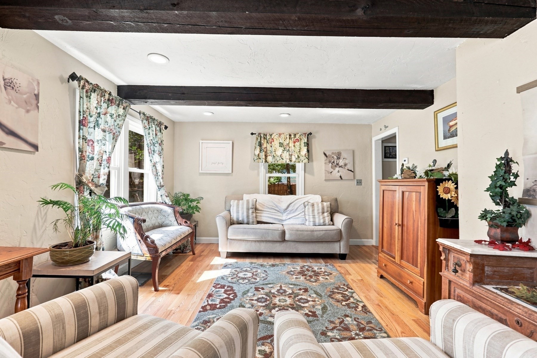 7 Chute Rd