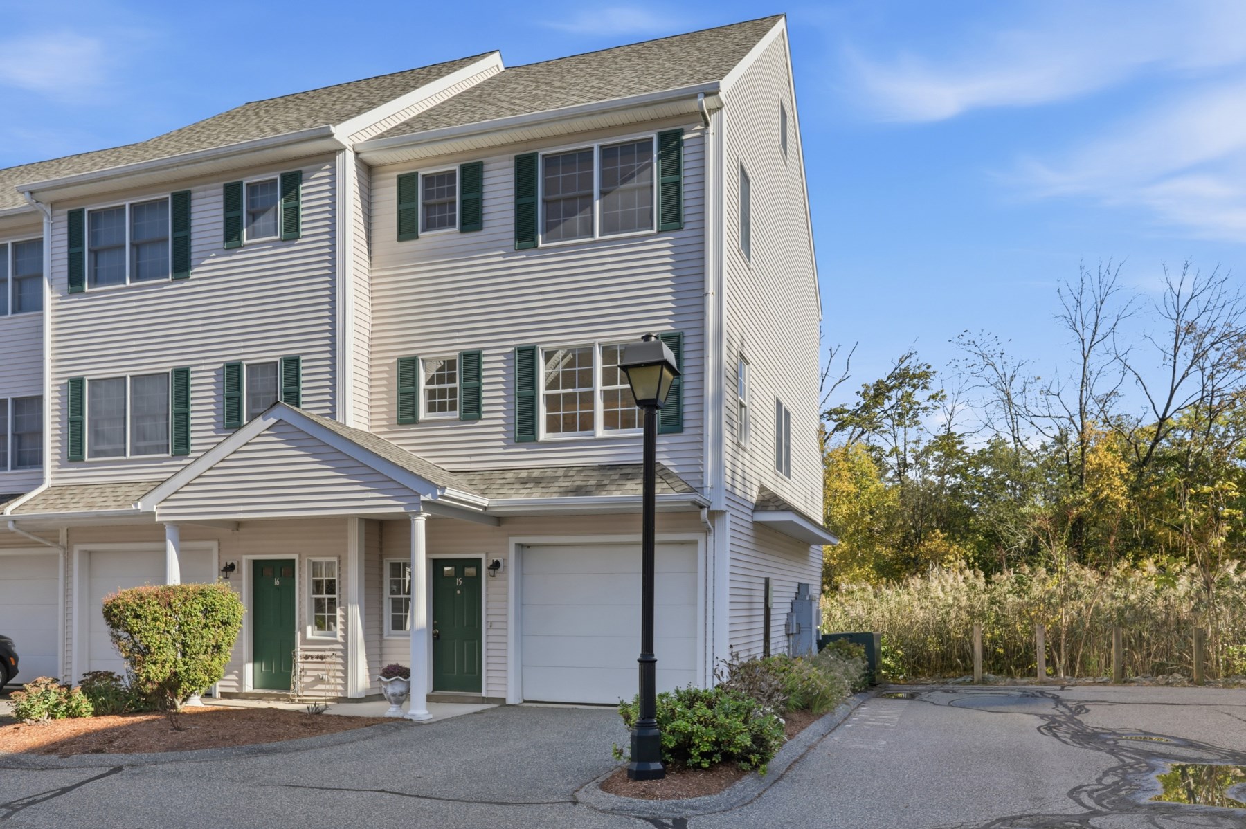 252 Albion St # 15