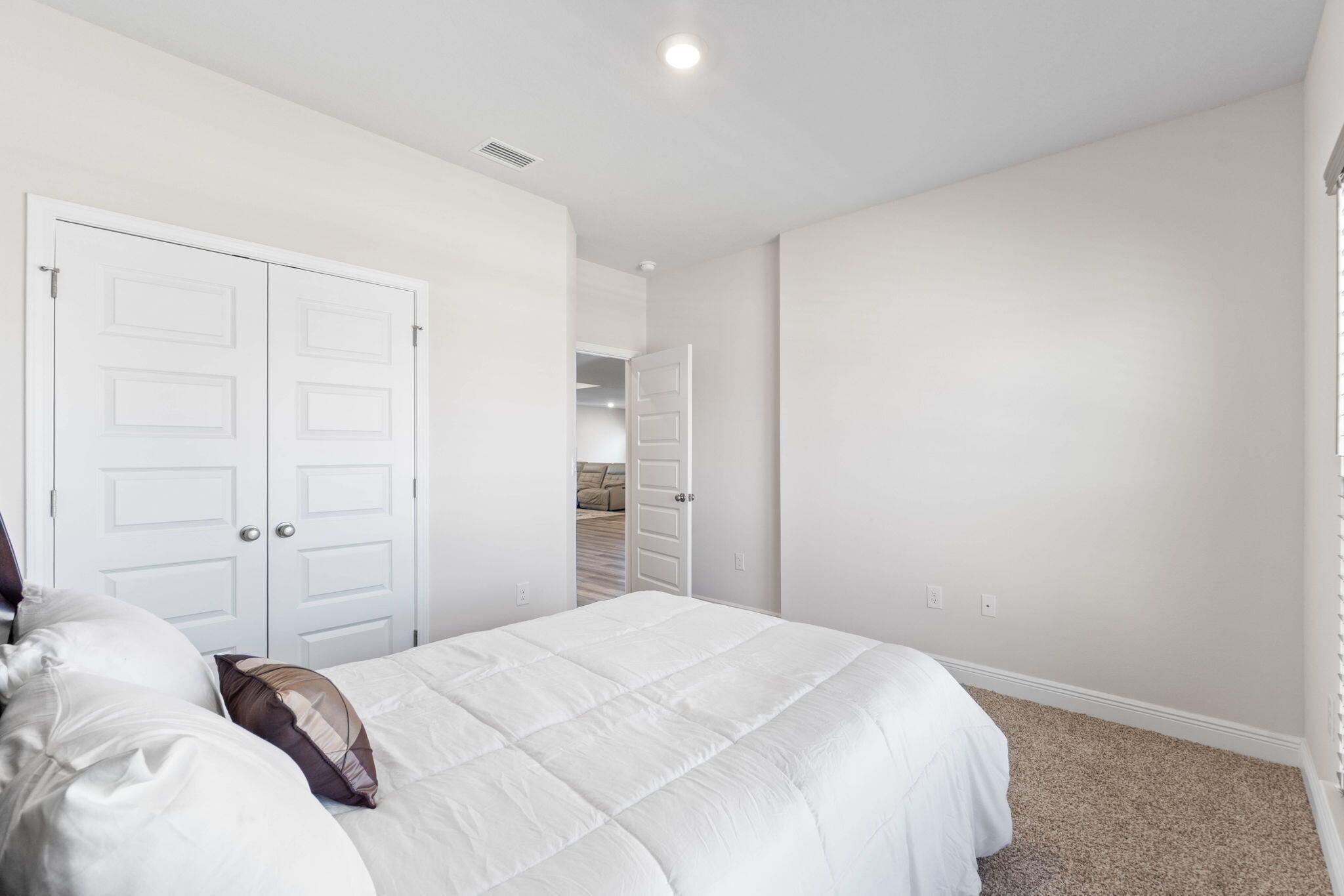 4886 Sweetspire Drive