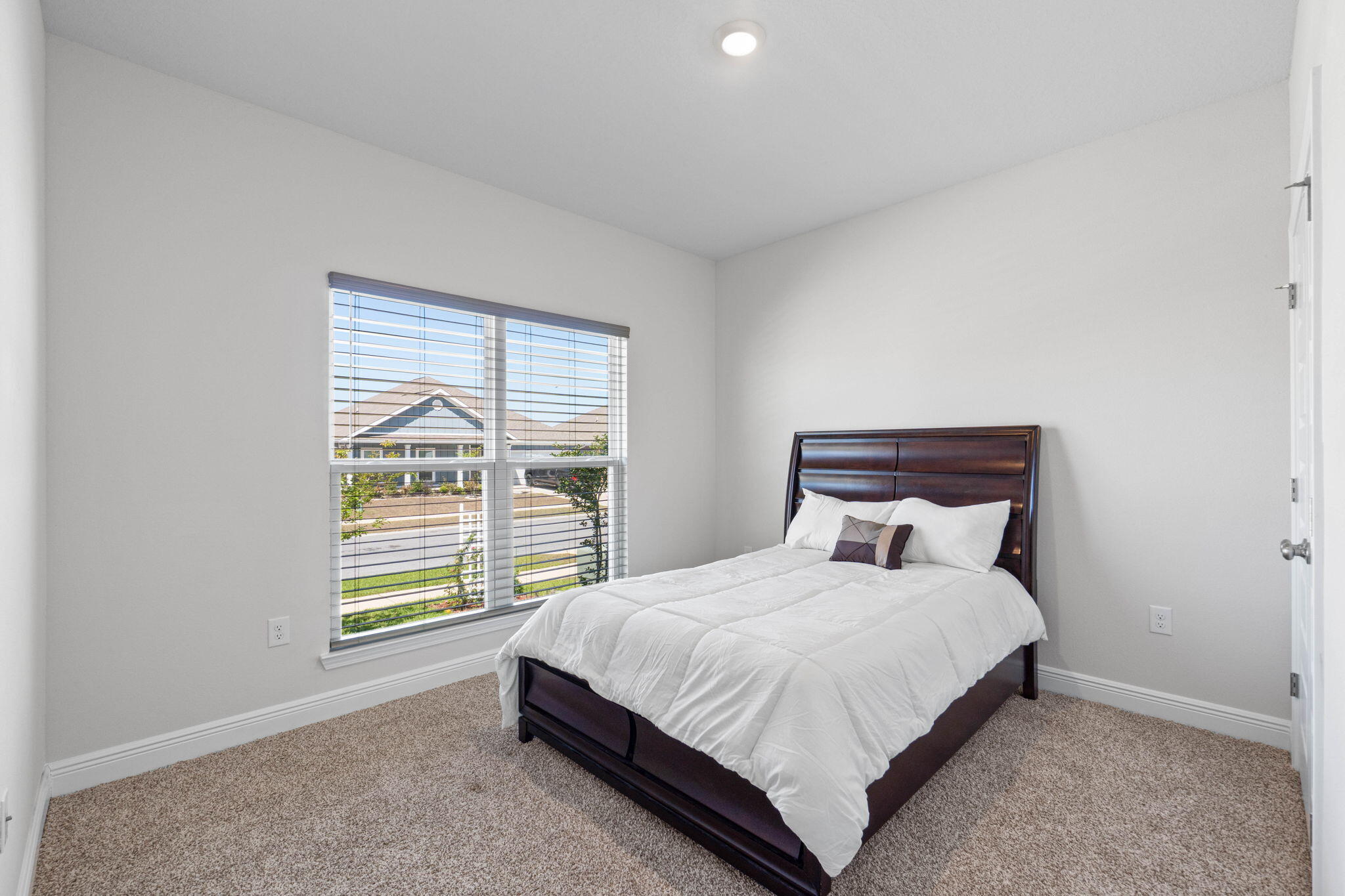 4886 Sweetspire Drive