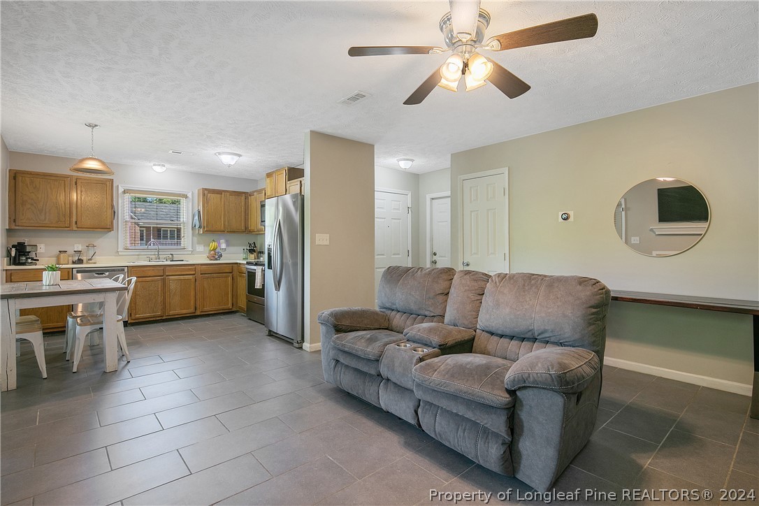 5917 Hotspur Place