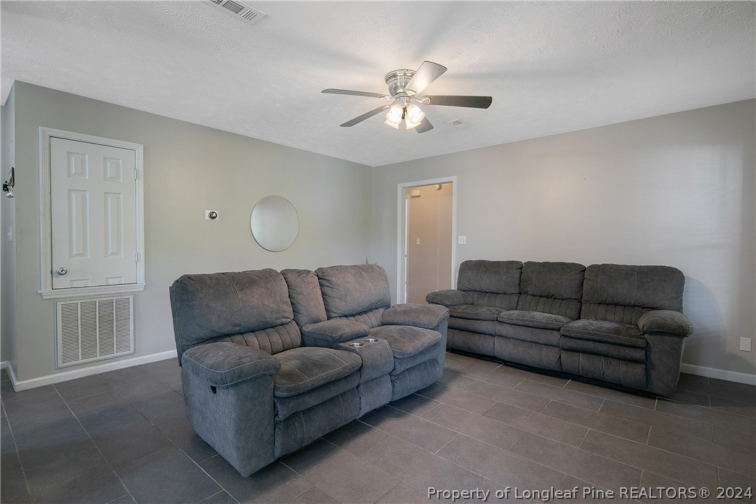 5917 Hotspur Place