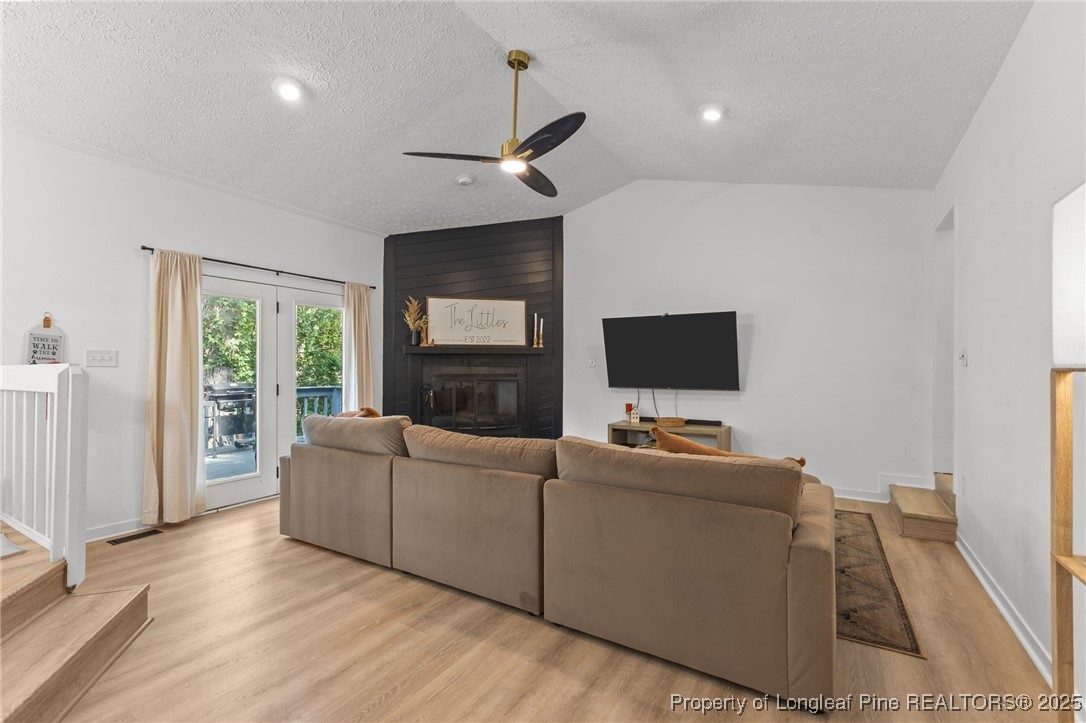 4424 Briton Circle