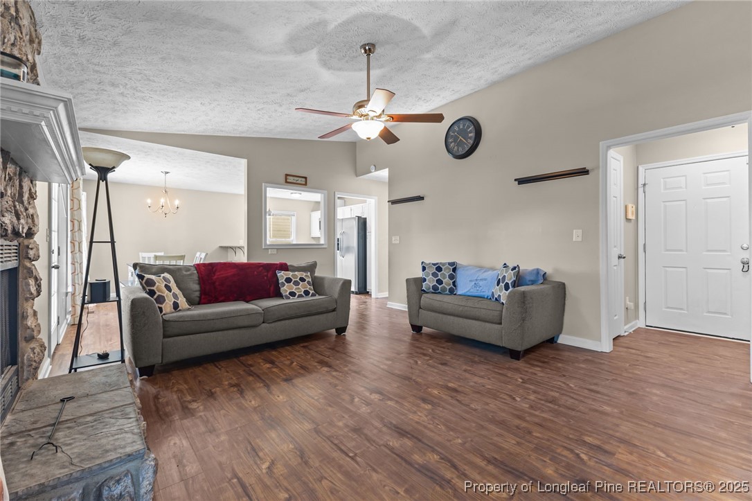 2943 Chillingworth Drive