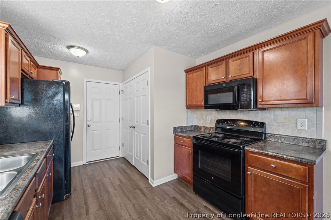 521 Fairfield Circle