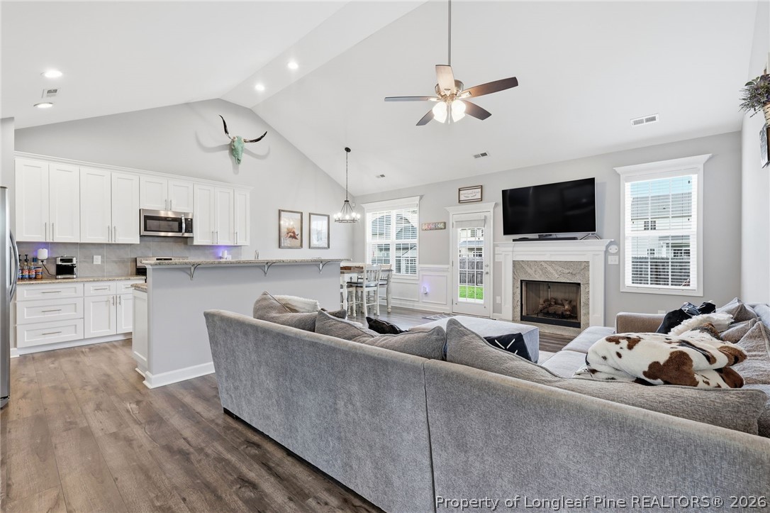 4225 Pleasantburg Drive