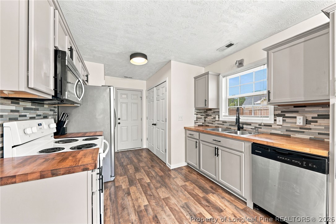 1539 Clan Campbell Drive