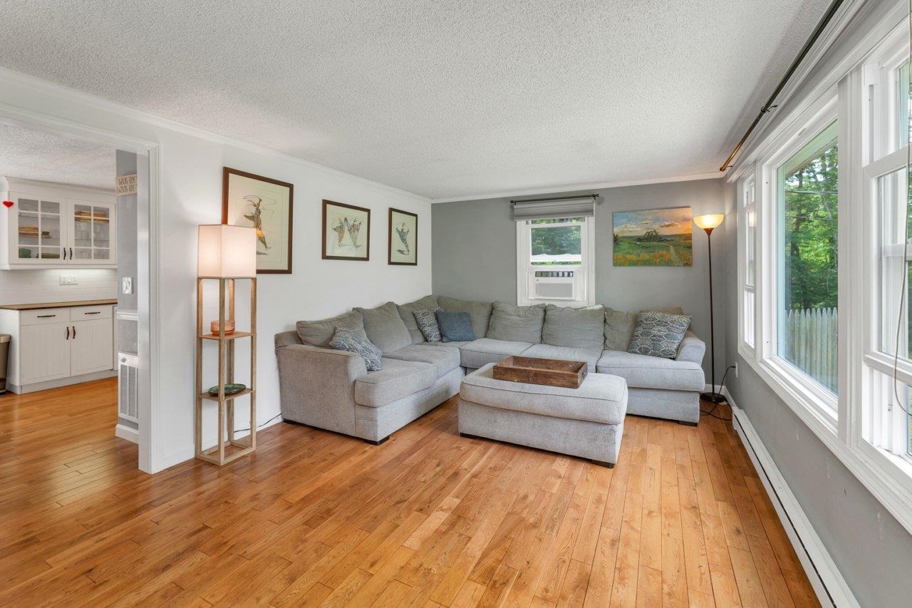 806 North Line Road