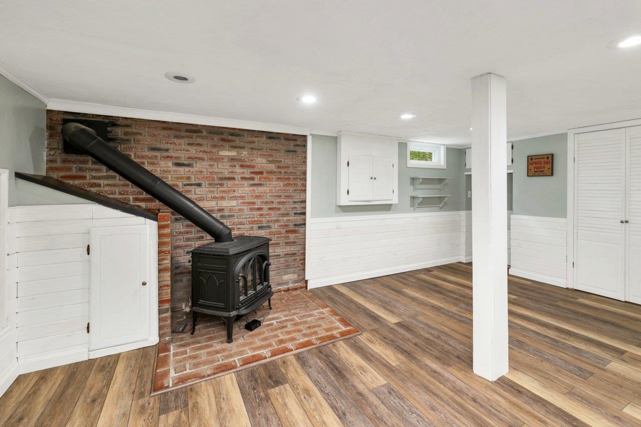 806 North Line Road