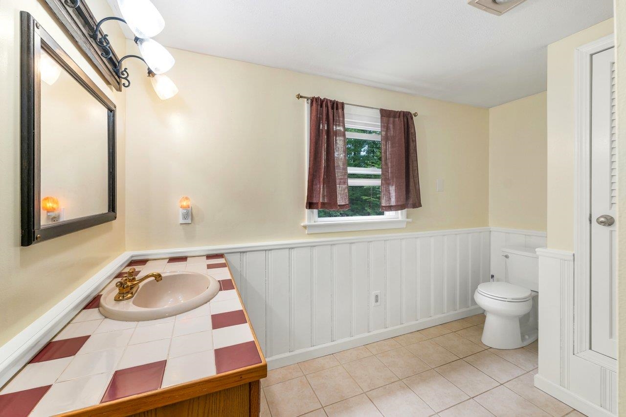 806 North Line Road
