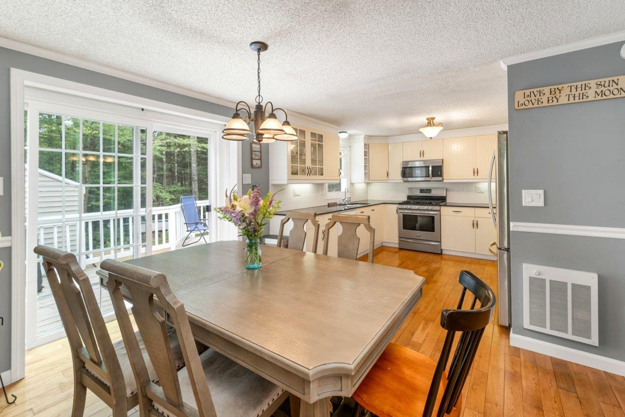 806 North Line Road
