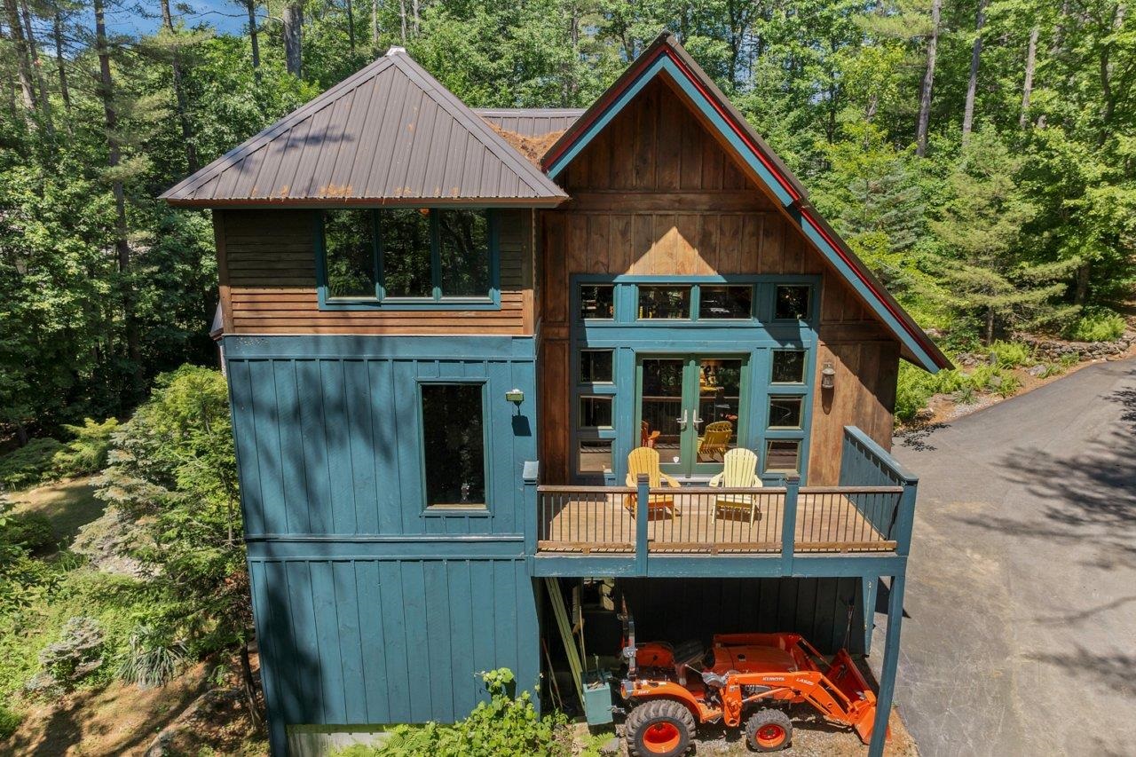 9 Lakewood Drive