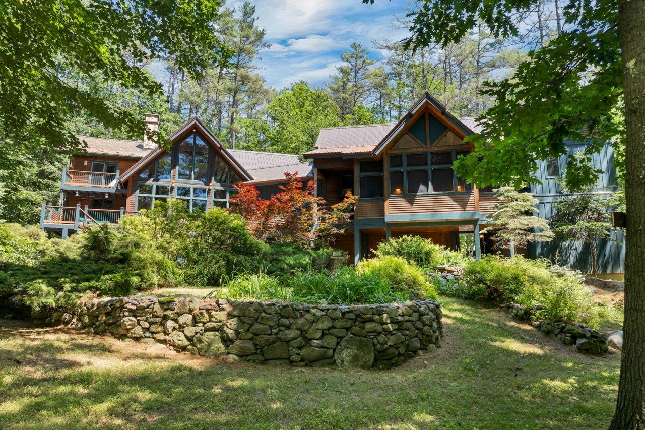 9 Lakewood Drive