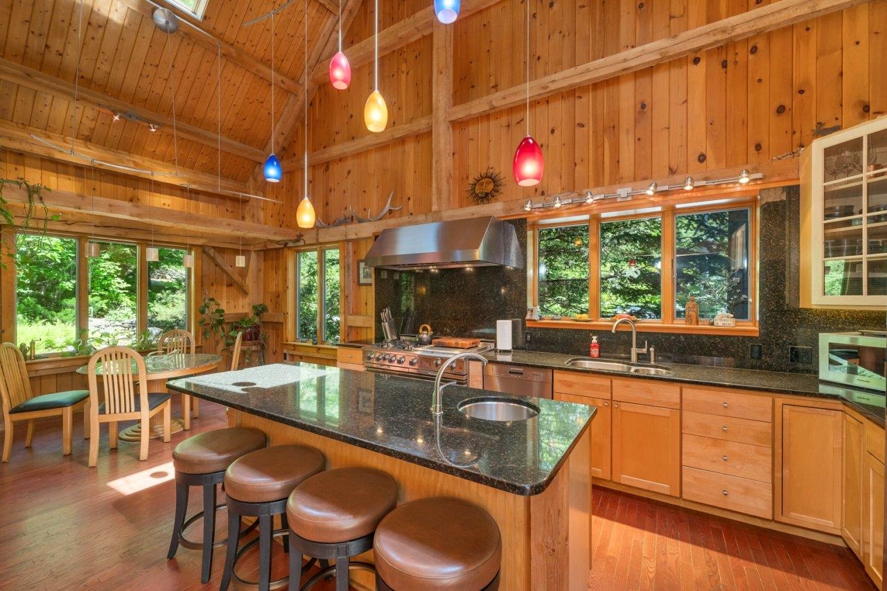 9 Lakewood Drive