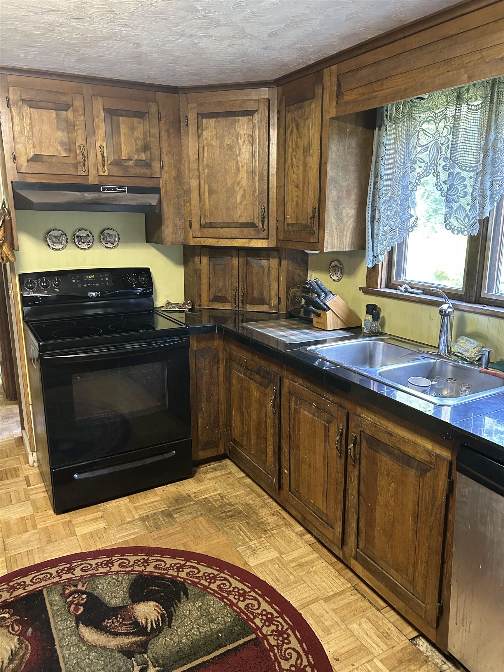 243 Pleasant Valley Road