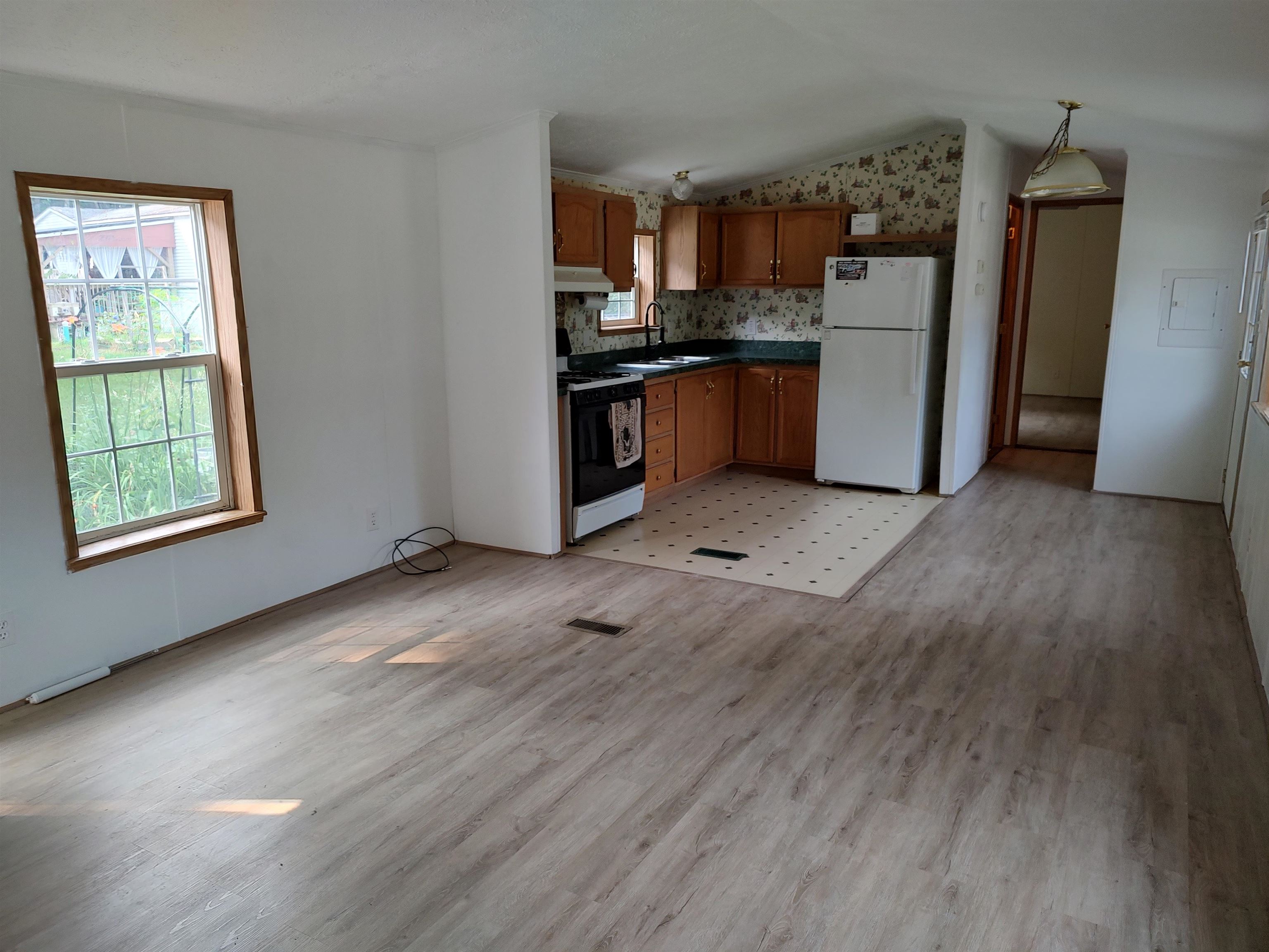 14 Pine Tree Drive