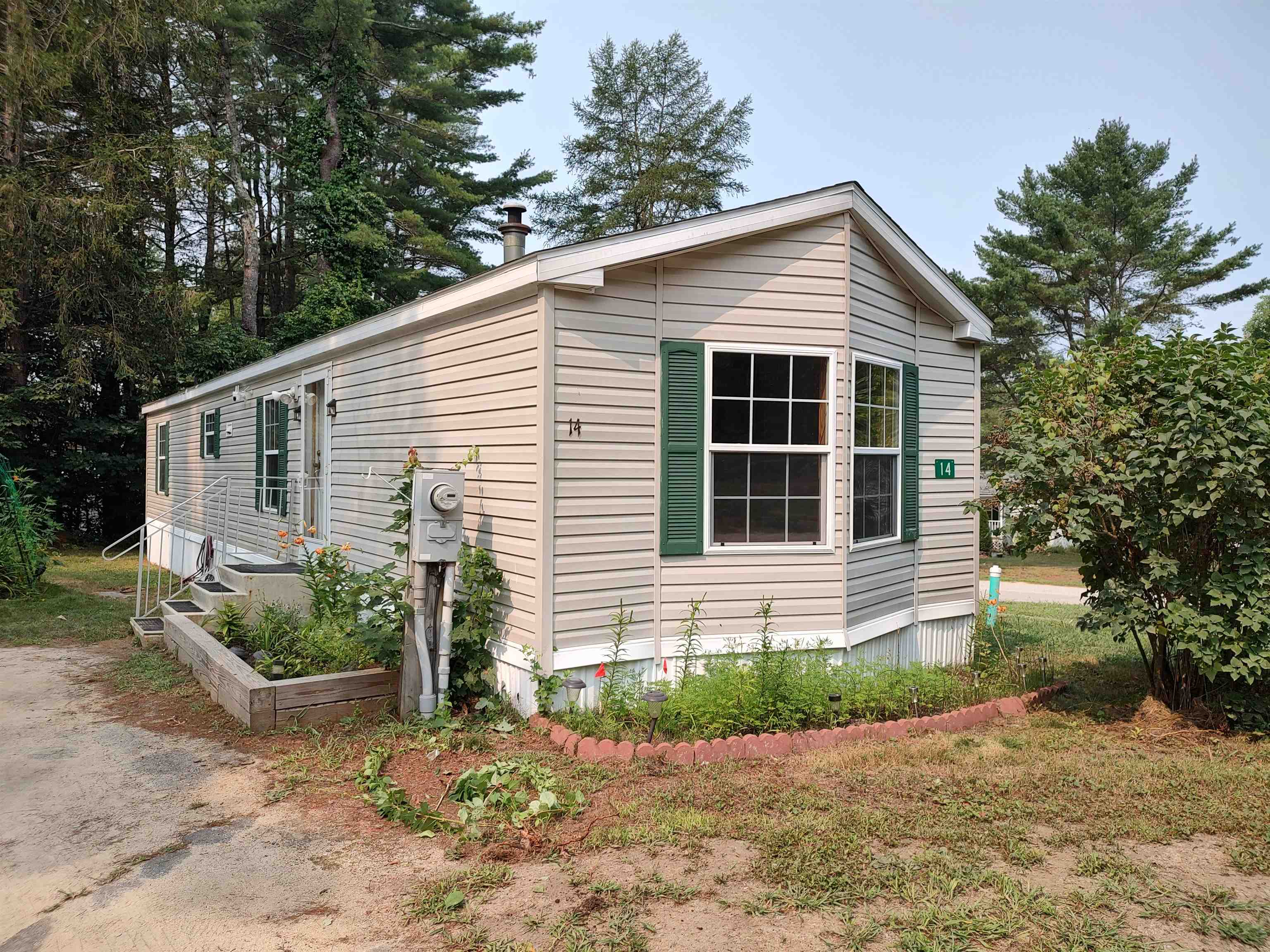 14 Pine Tree Drive