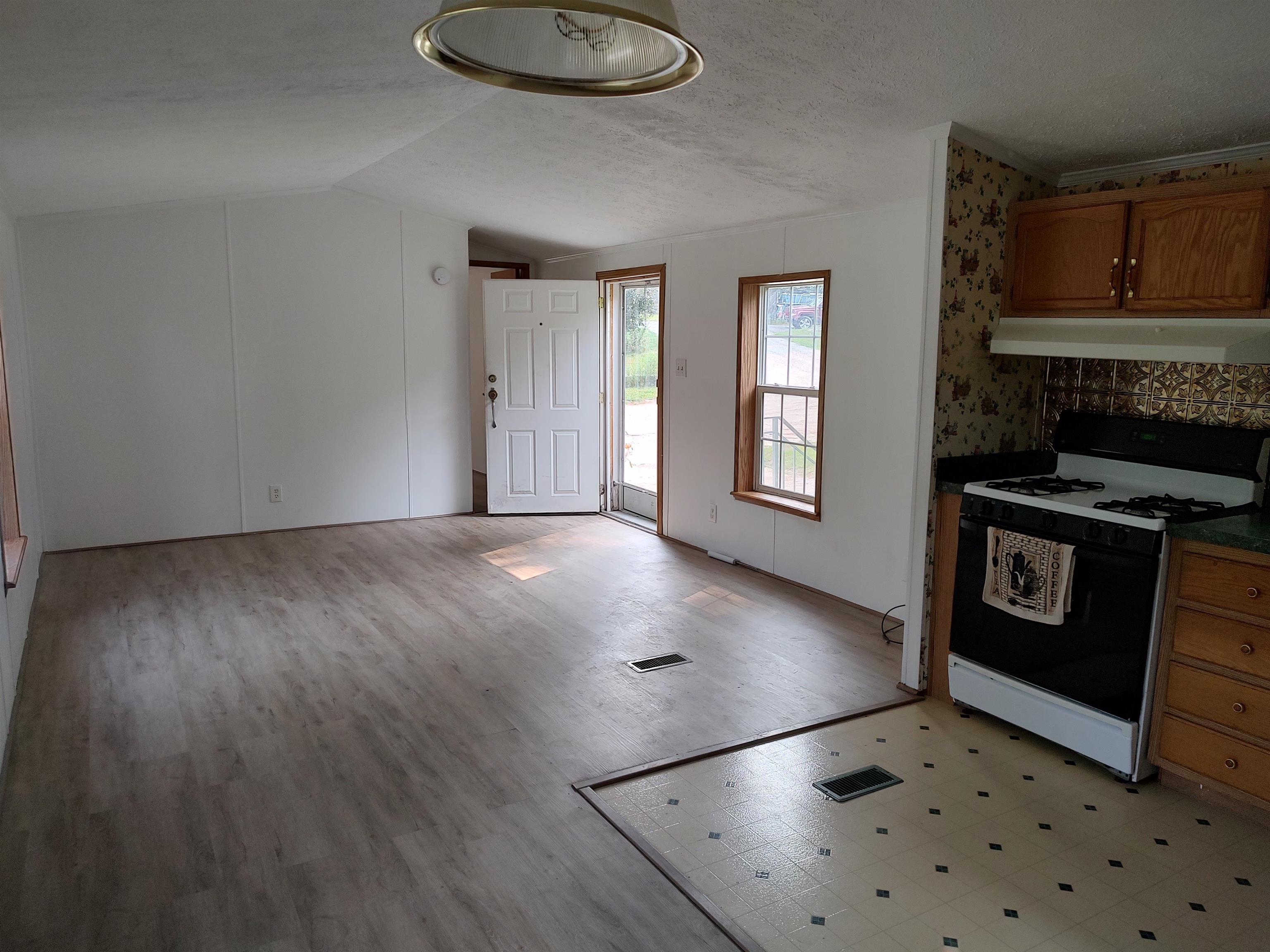 14 Pine Tree Drive