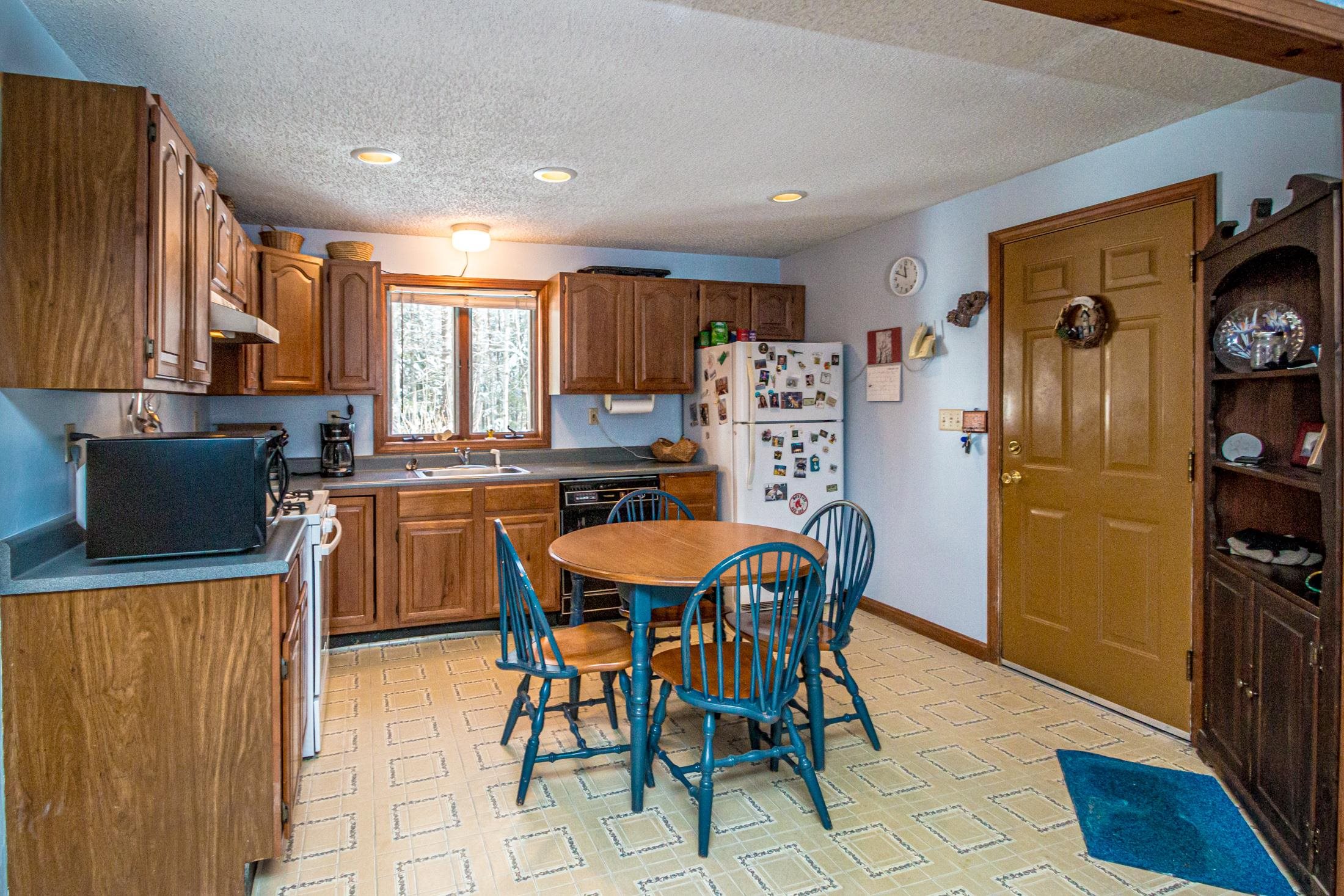 595 Stark Road