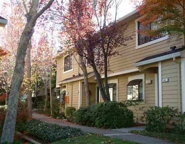 695 CENTER AVE
