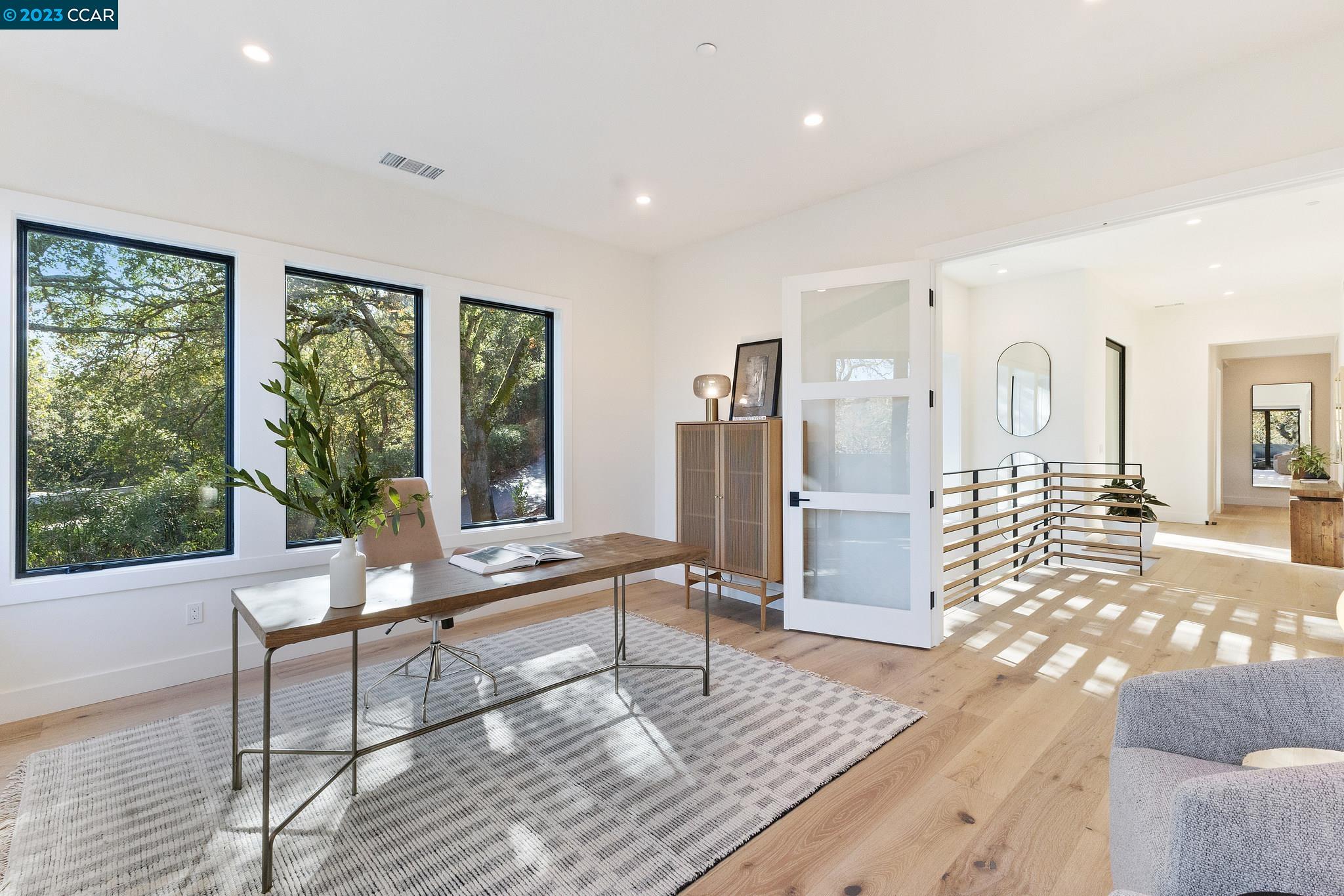 1161 Oleander Dr