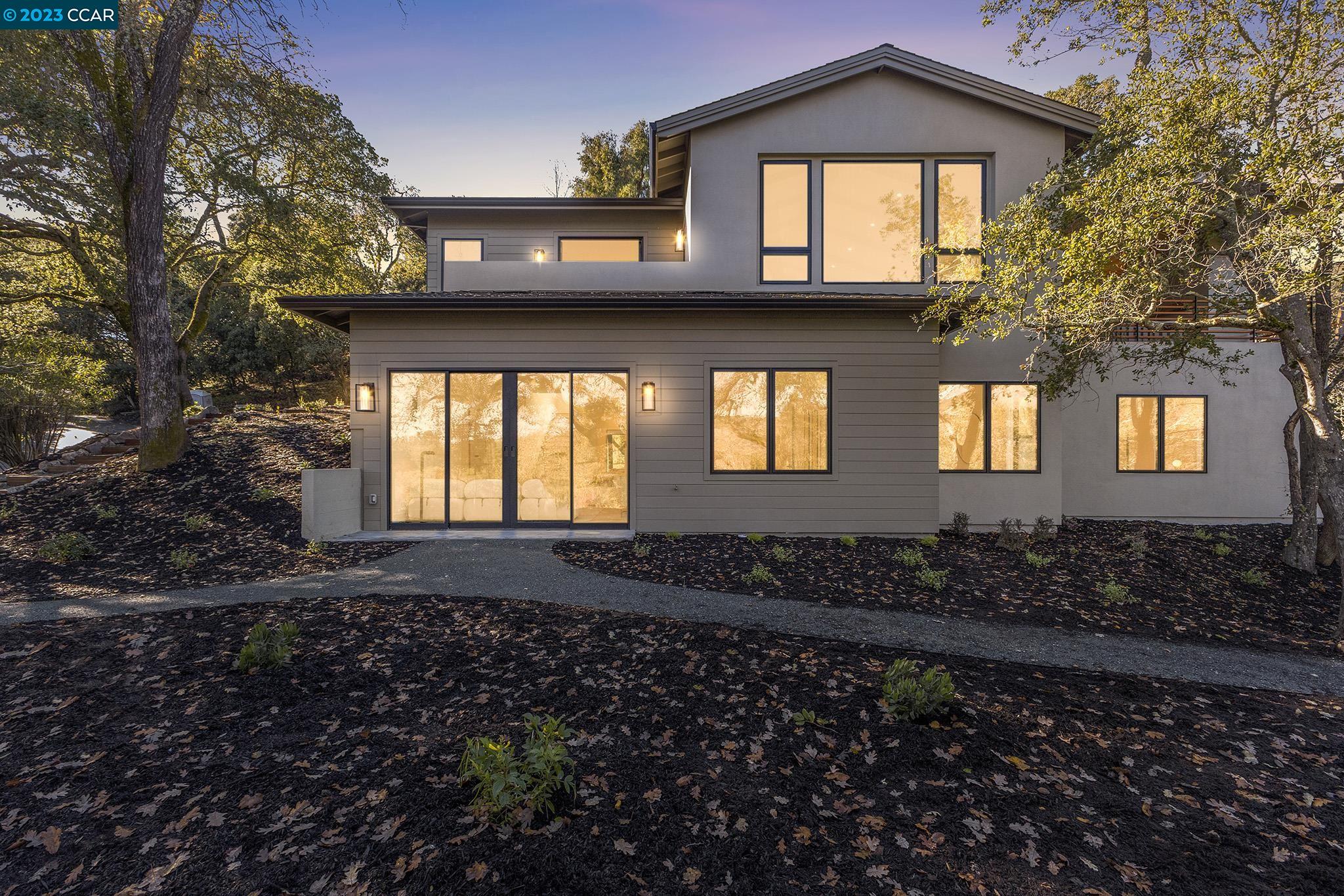 1161 Oleander Dr