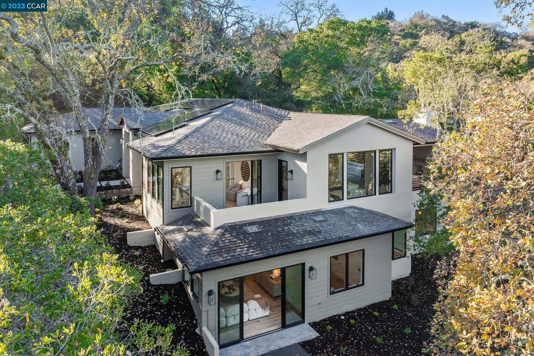 1161 Oleander Dr