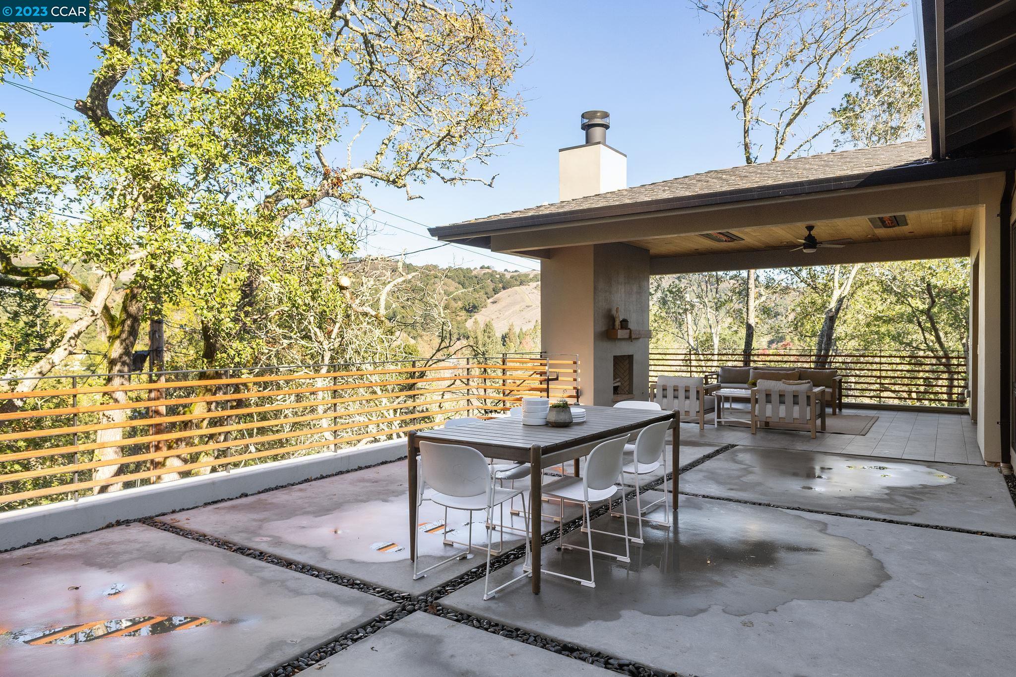 1161 Oleander Dr
