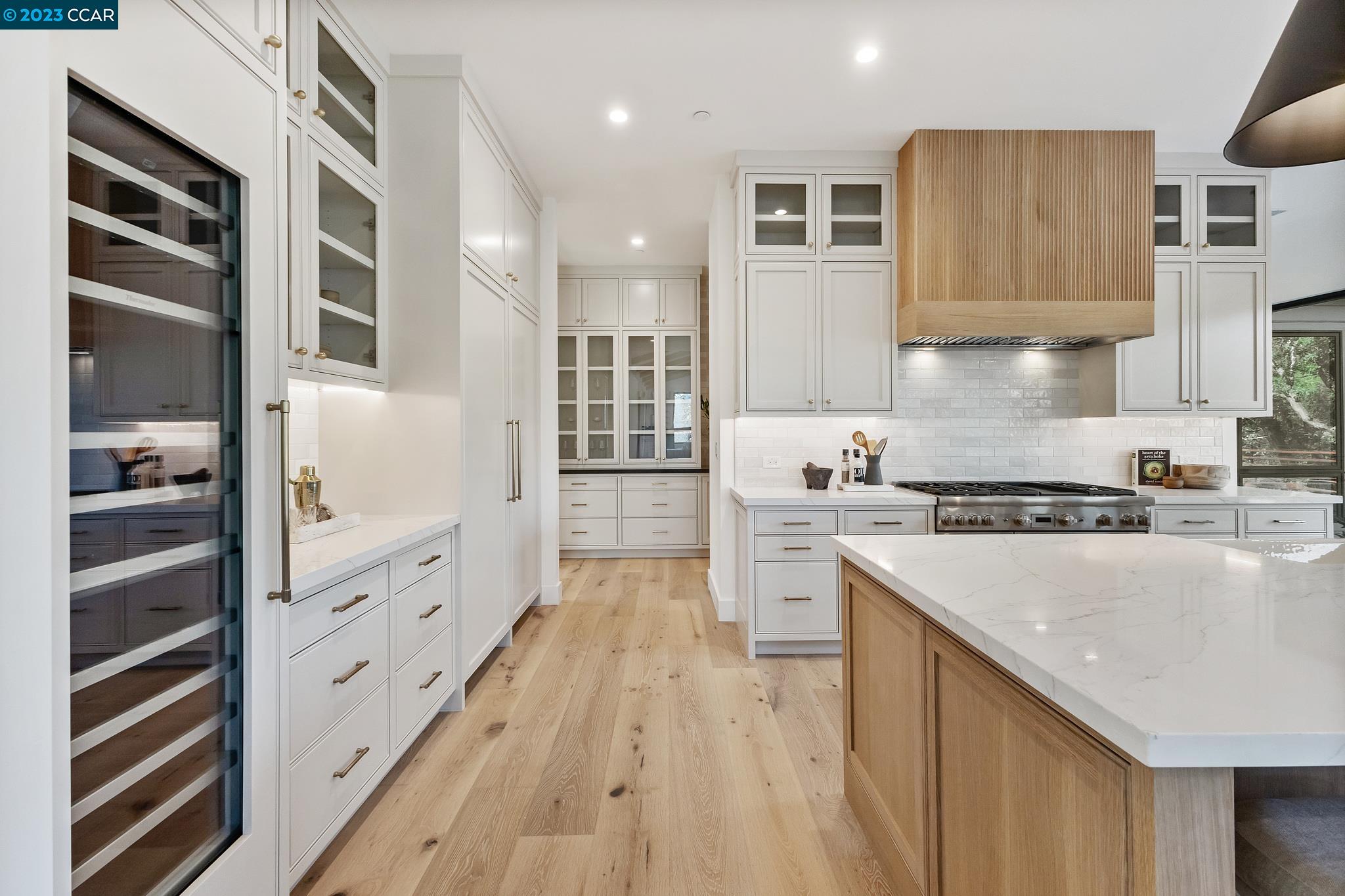 1161 Oleander Dr