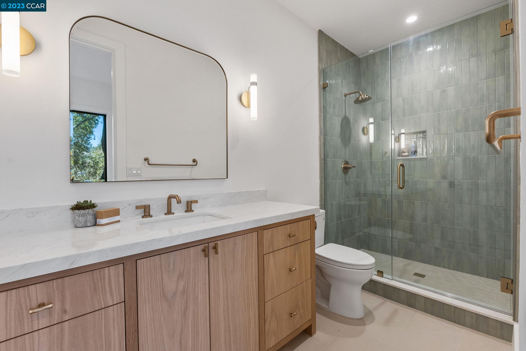 1161 Oleander Dr