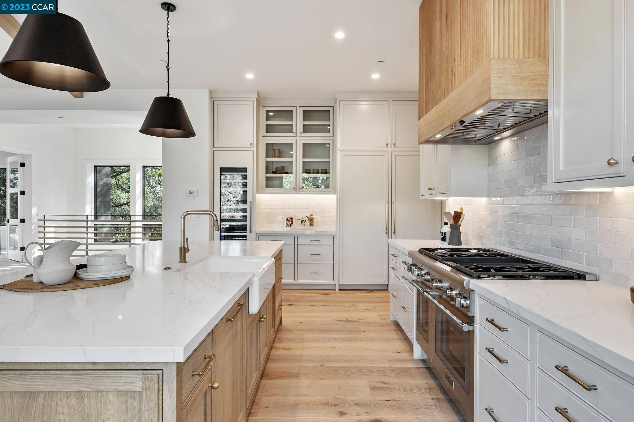 1161 Oleander Dr
