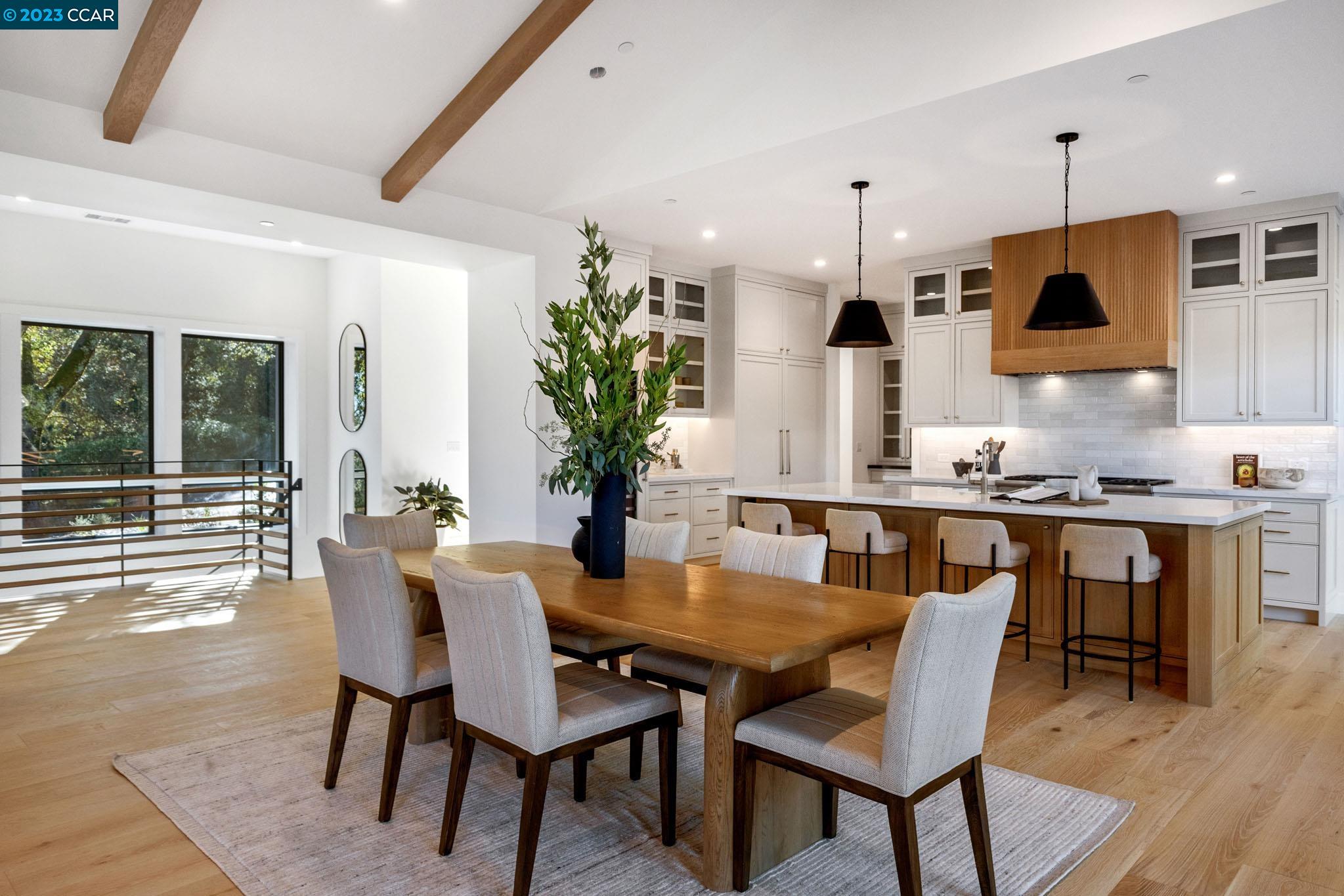 1161 Oleander Dr