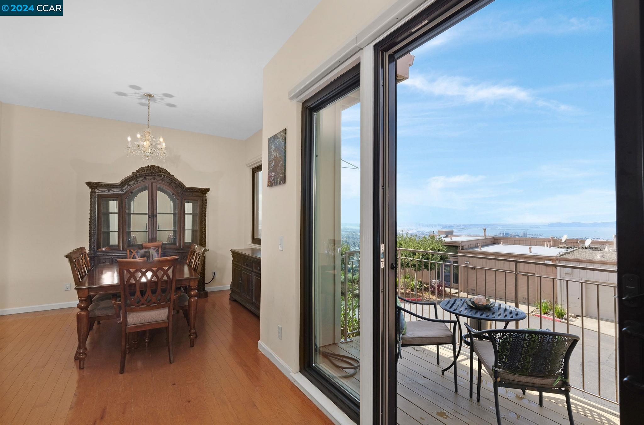 15 Hawks Hill Ct.