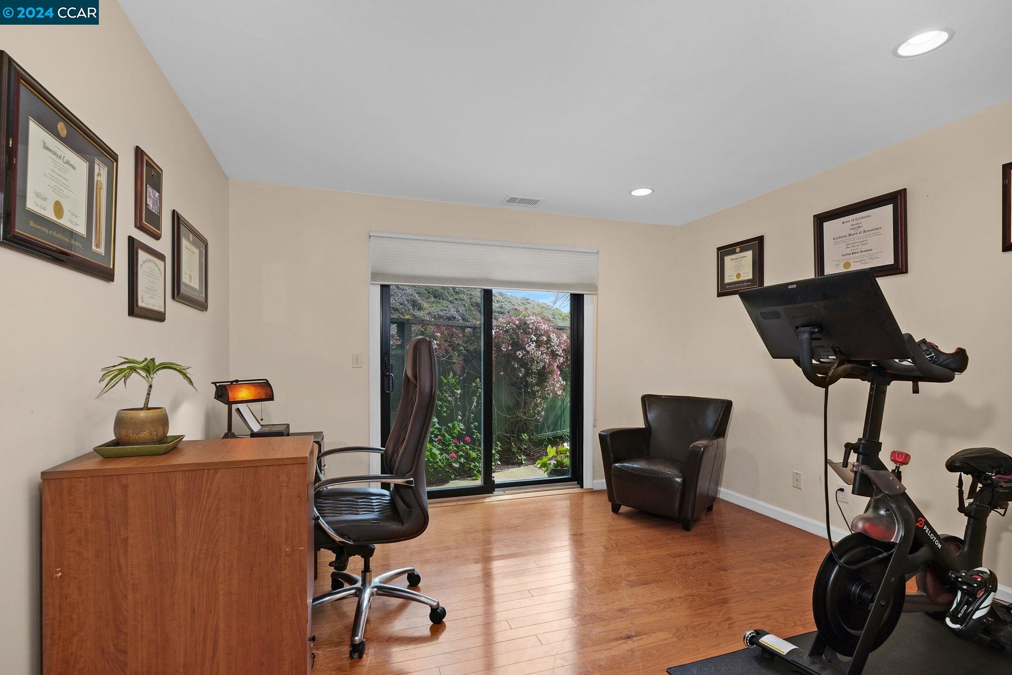 15 Hawks Hill Ct.