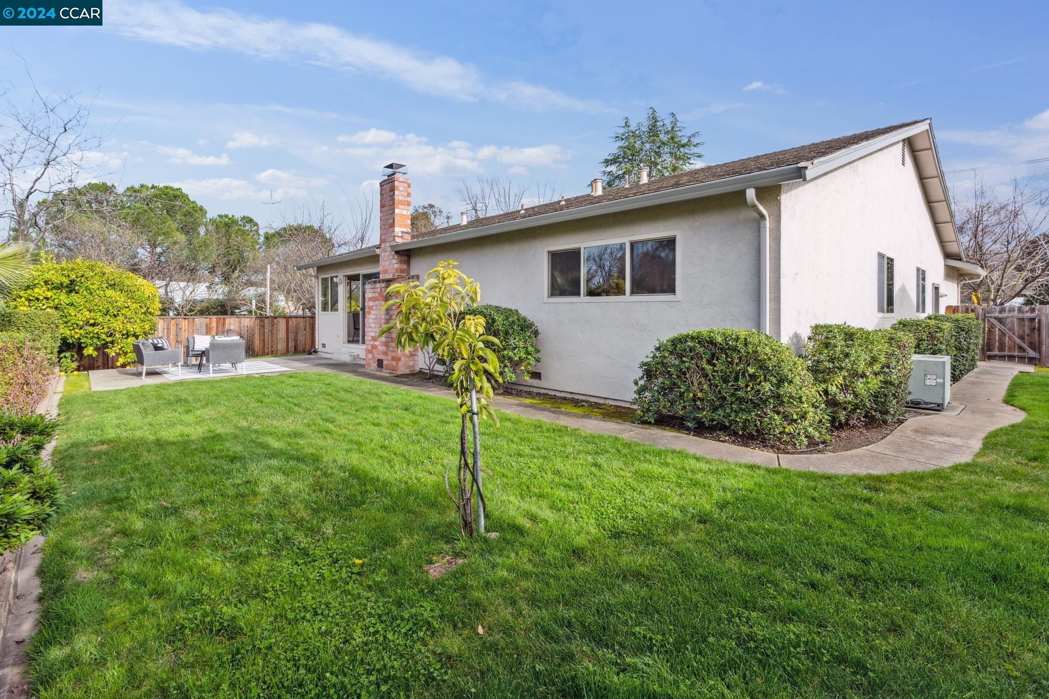 2255 Fox Way