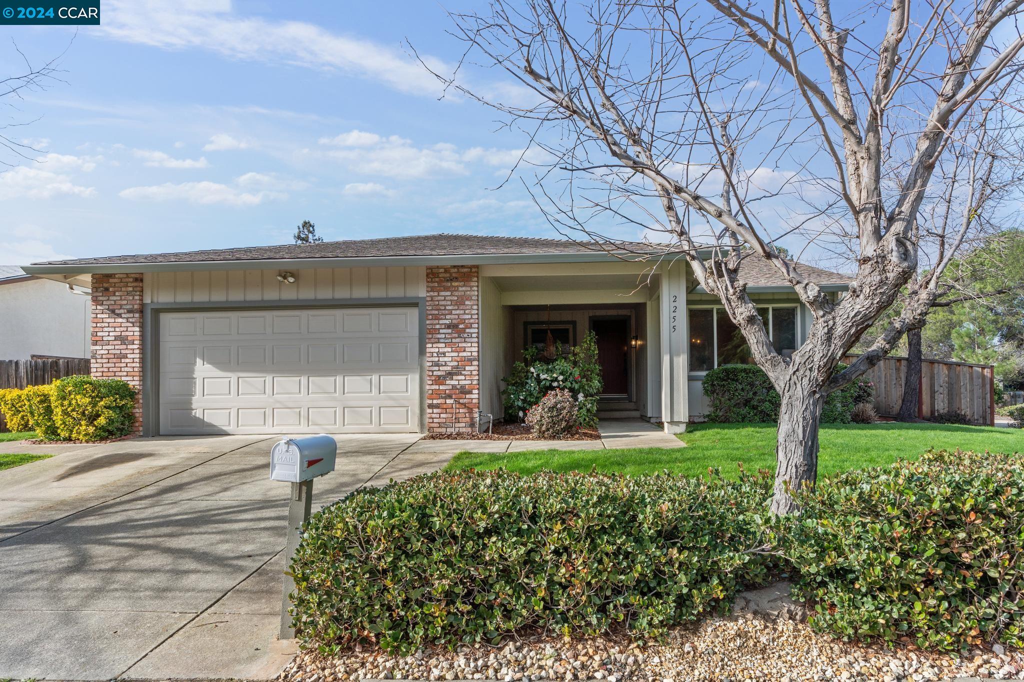2255 Fox Way